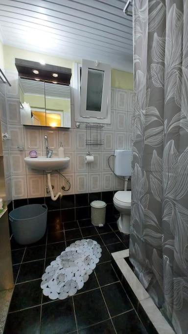 Karianí Mom'S Seaside Home מראה חיצוני תמונה