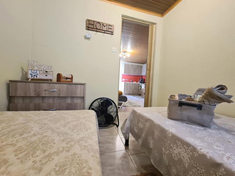 Karianí Mom'S Seaside Home מראה חיצוני תמונה