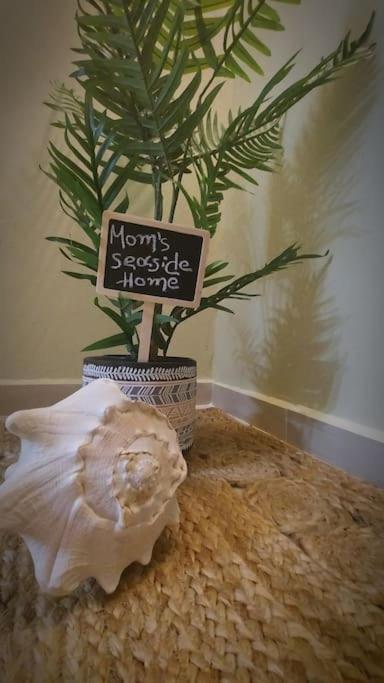 Karianí Mom'S Seaside Home מראה חיצוני תמונה