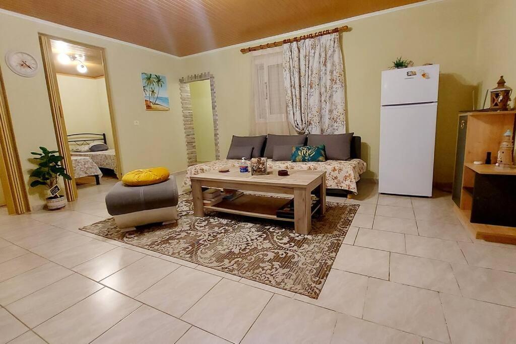 Karianí Mom'S Seaside Home מראה חיצוני תמונה