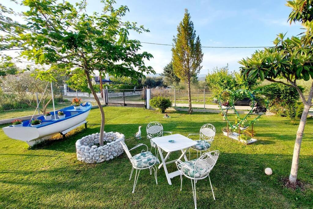 Karianí Mom'S Seaside Home מראה חיצוני תמונה