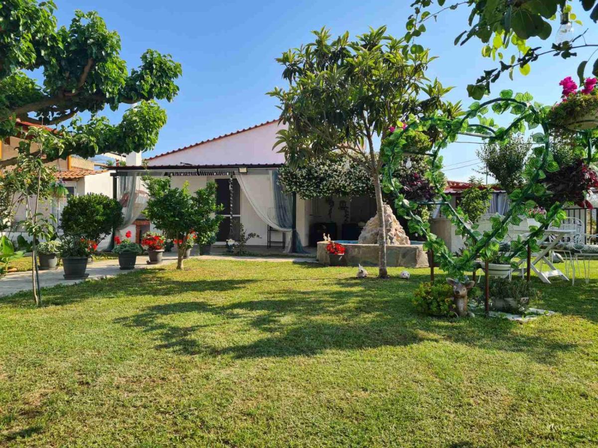 Karianí Mom'S Seaside Home מראה חיצוני תמונה
