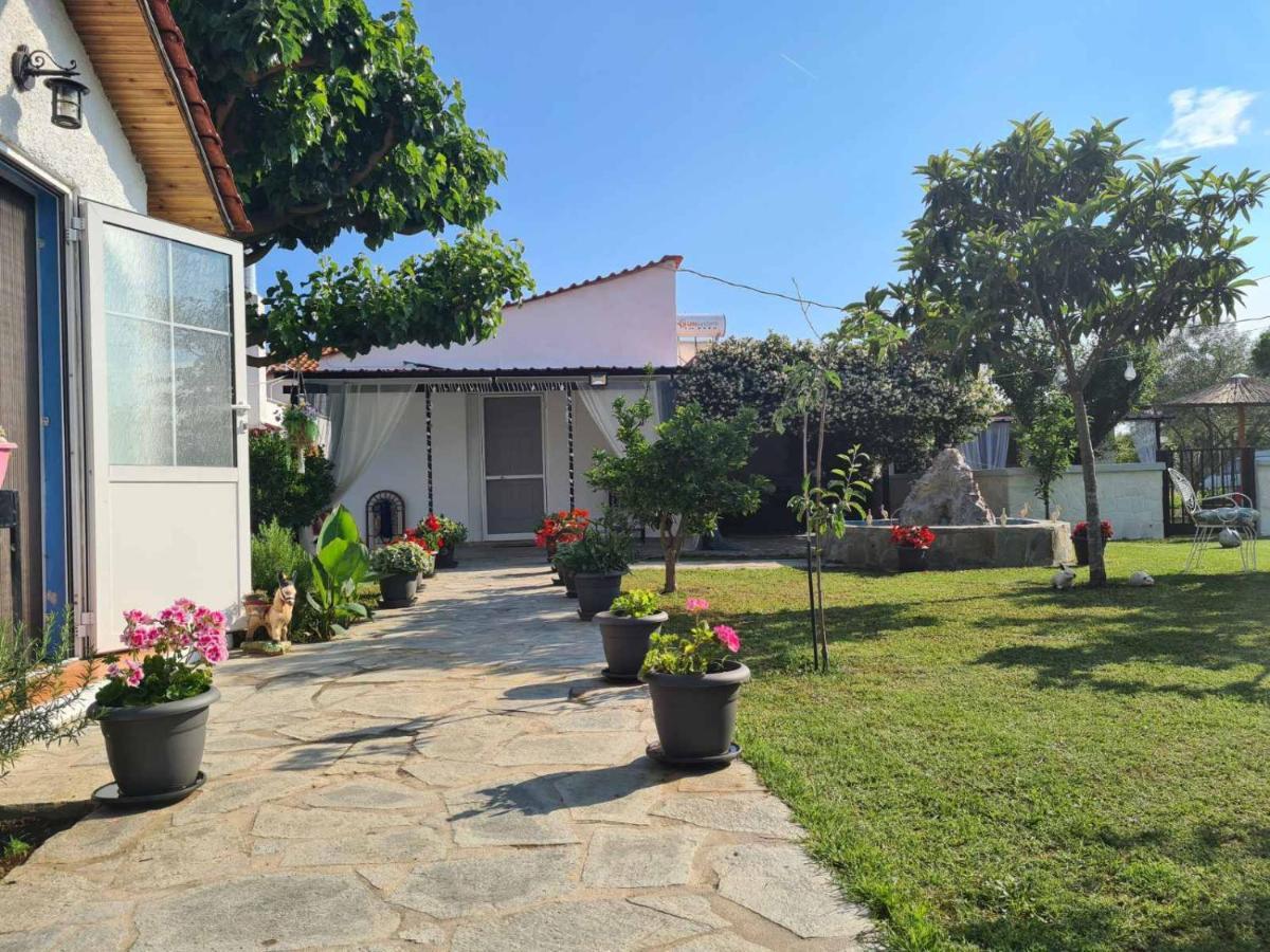 Karianí Mom'S Seaside Home מראה חיצוני תמונה